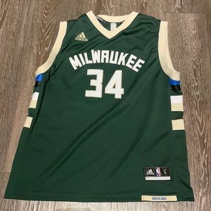 Giannis Antetokounmpo Jersey - Youth L